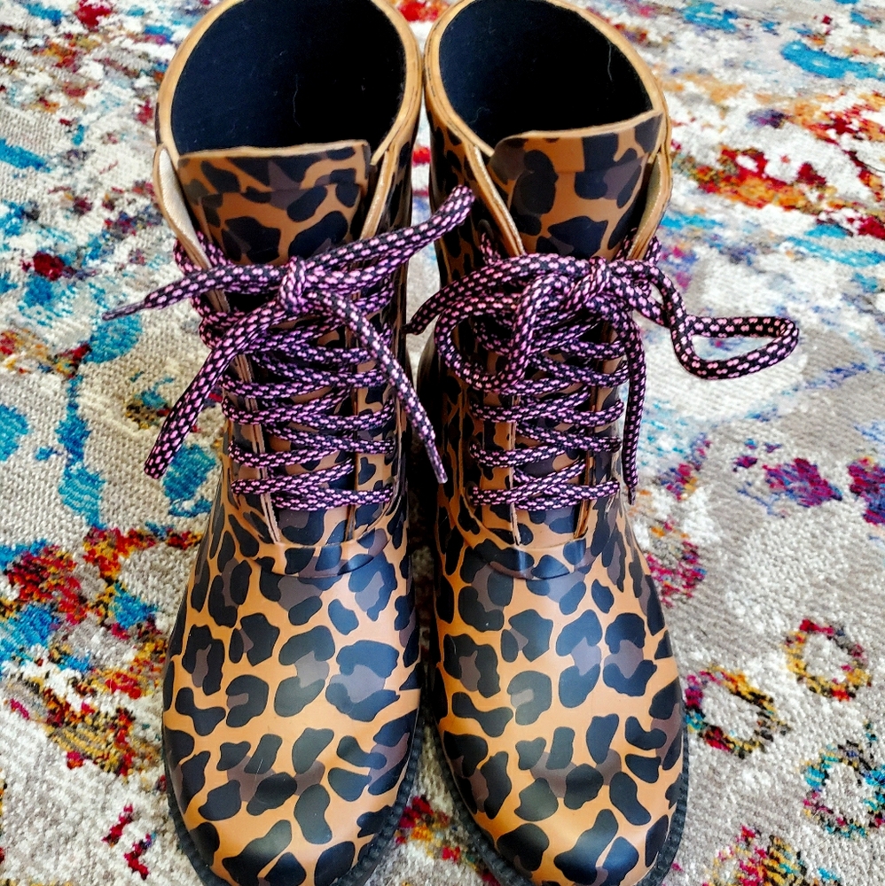 NWT Leopard Print Boots